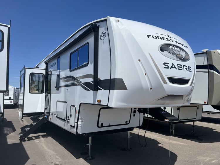 2025 FOREST RIVER SABRE 33RLP