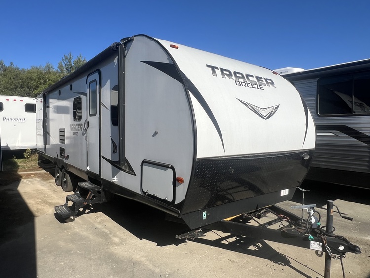 2018 FOREST RIVER TRACER 31BHD