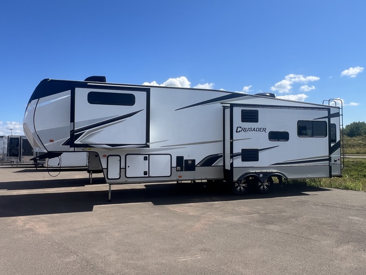 2022 KEYSTONE CRUSADER 335RLP