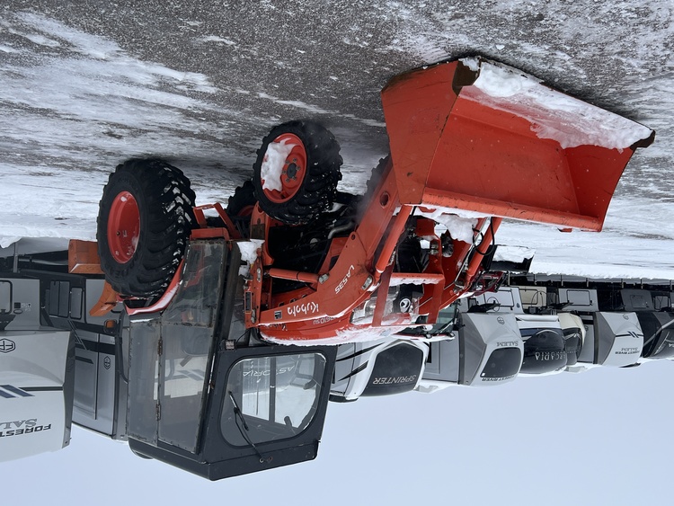 2022 KUBOTA LX2610SU
